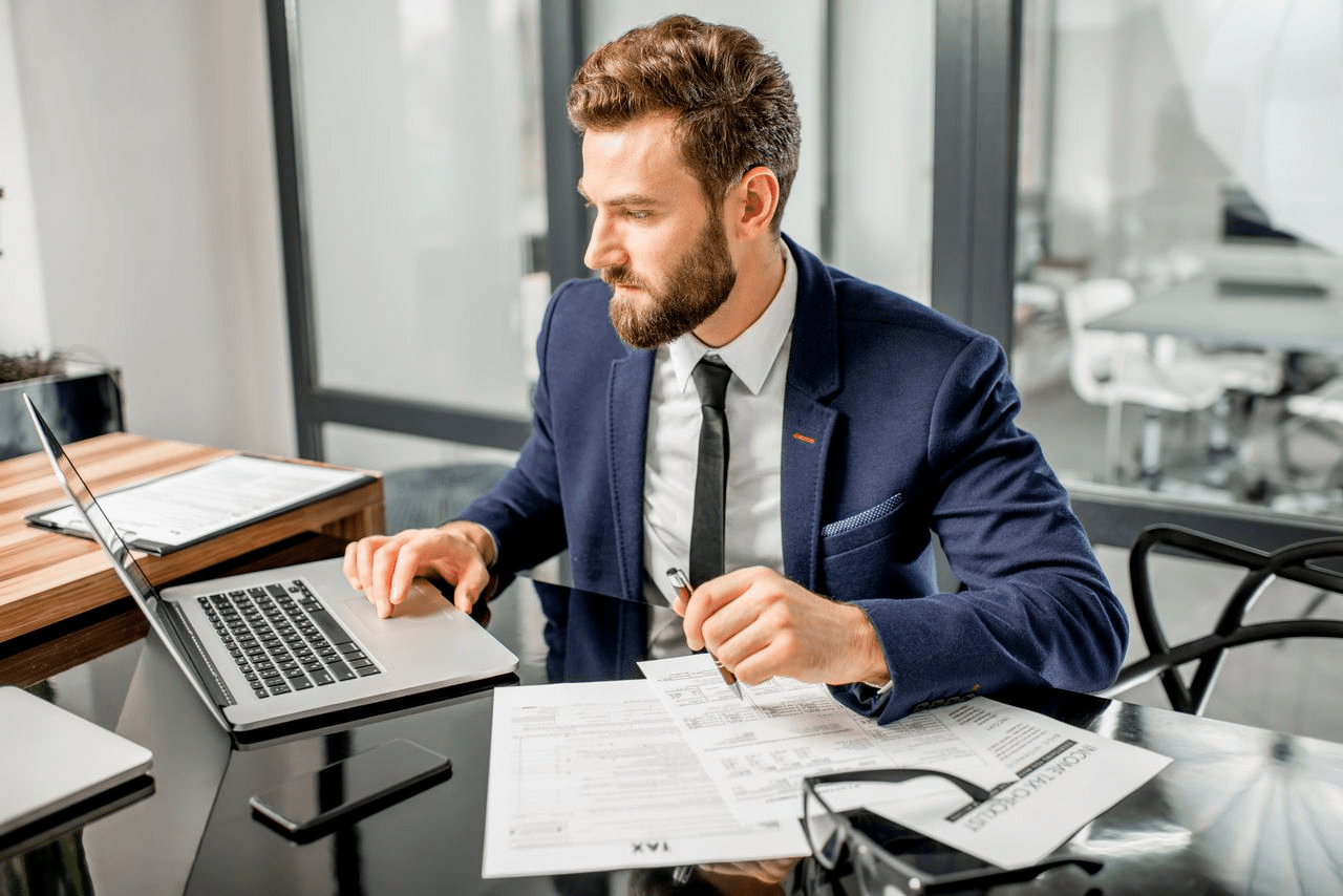 Executive Guide to Evaluating a Job Offer 1